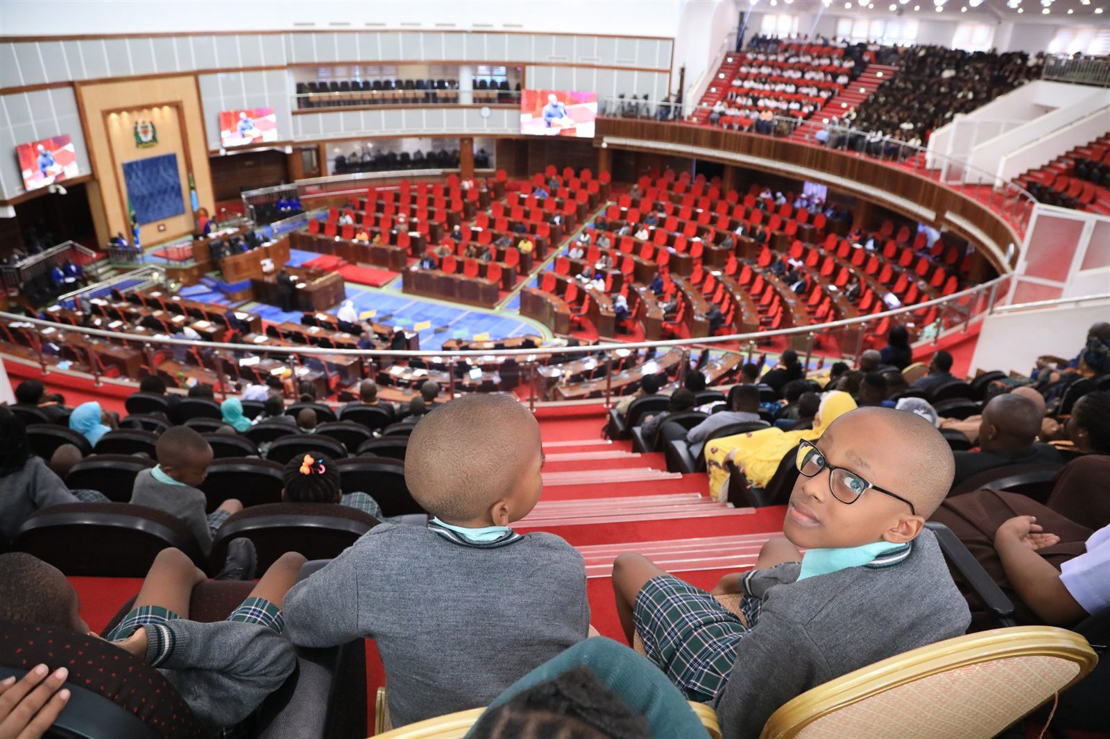 Braggin Pre and Primary School pupils visiting the National Assembly (Bunge) chamber